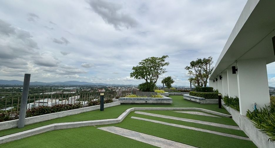 For sale 1 bed condo in Si Racha, Chonburi