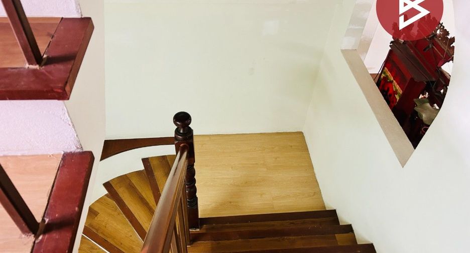 For sale 3 bedrooms townhouse in Bang Na, Bangkok