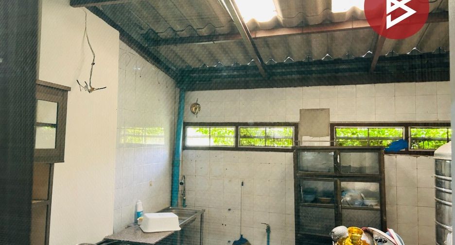 For sale 3 bedrooms townhouse in Bang Na, Bangkok