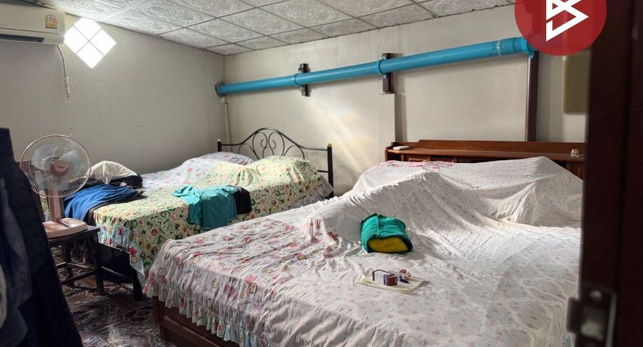 For sale 1 bed townhouse in Ban Pho, Chachoengsao