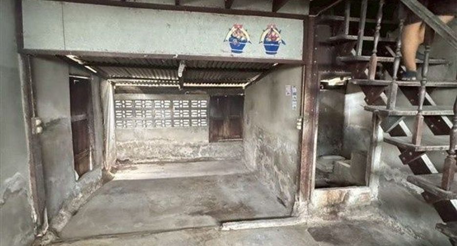 For sale land in Chom Thong, Bangkok