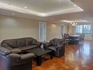 For rent 3 bedrooms apartment in Watthana, Bangkok