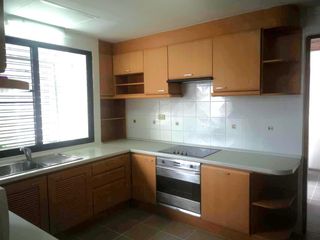 For rent 3 bedrooms apartment in Watthana, Bangkok