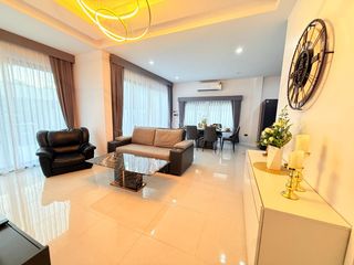Haus zum Kauf mit 3 Zimmer in Mueang Rayong, Rayong