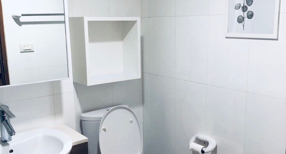 For rent 1 bed condo in Watthana, Bangkok