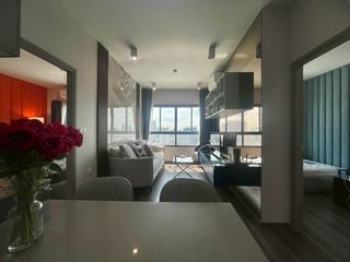 For rent 2 bedrooms condo in Huai Khwang, Bangkok