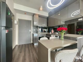 For rent 2 bedrooms condo in Huai Khwang, Bangkok