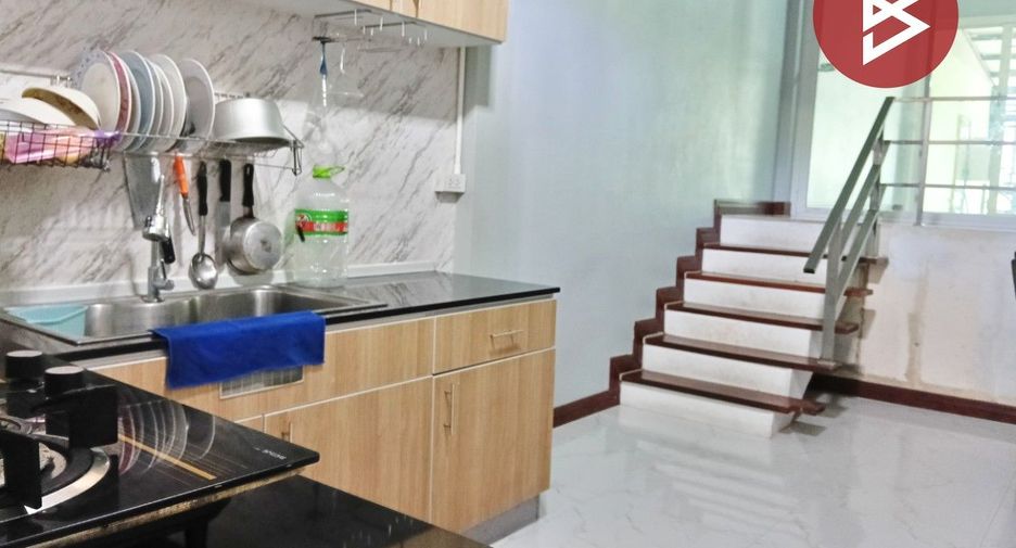 For sale 3 bedrooms townhouse in Sam Phran, Nakhon Pathom