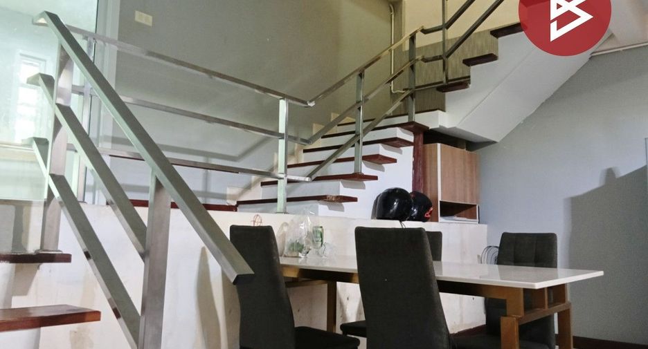 For sale 3 bedrooms townhouse in Sam Phran, Nakhon Pathom