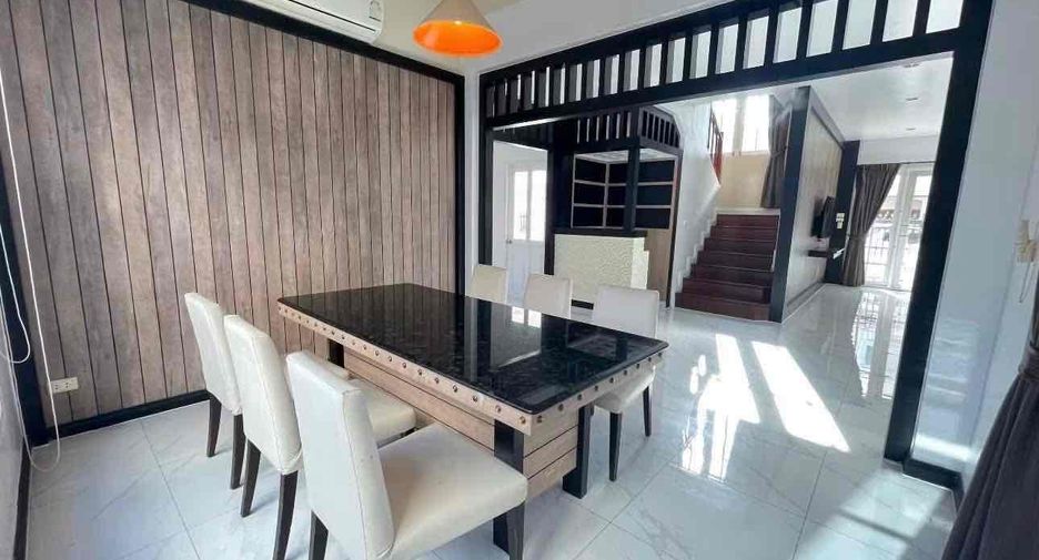 出租 3 卧室 独立屋 在 Jomtien, 芭提雅