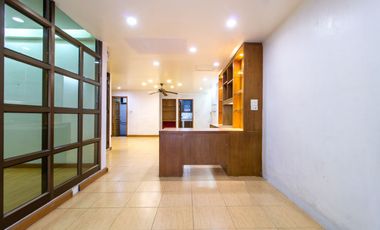 For sale 4 bedrooms townhouse in Sathon, Bangkok