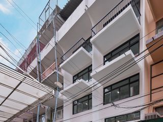 Casa adosada en venta de estudio en Bang Rak, Bangkok