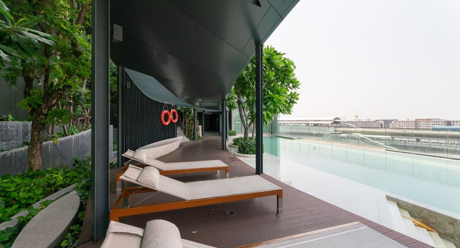 For sale 1 bed condo in Thon Buri, Bangkok