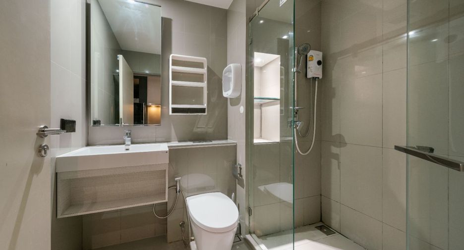 For sale 1 bed condo in Thon Buri, Bangkok