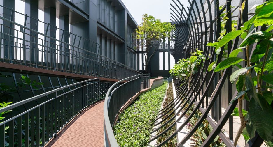 For sale 1 bed condo in Thon Buri, Bangkok