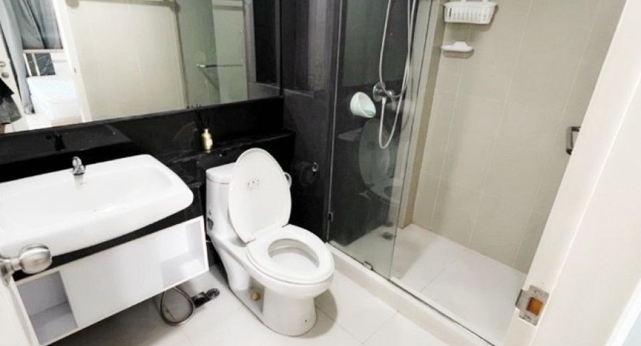 For sale 1 bed condo in Thon Buri, Bangkok