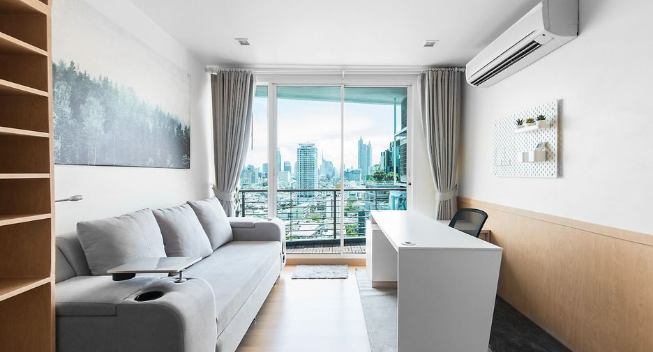 For sale 1 bed condo in Bang Rak, Bangkok