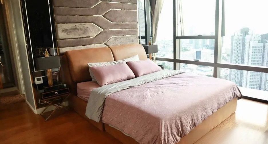 For rent and for sale 1 bed condo in Sathon, Bangkok