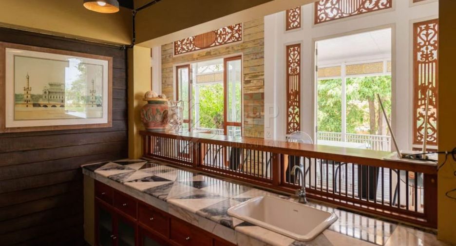 For rent 4 bedrooms house in Hua Hin, Prachuap Khiri Khan