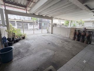 For sale 2 bedrooms townhouse in Lat Phrao, Bangkok