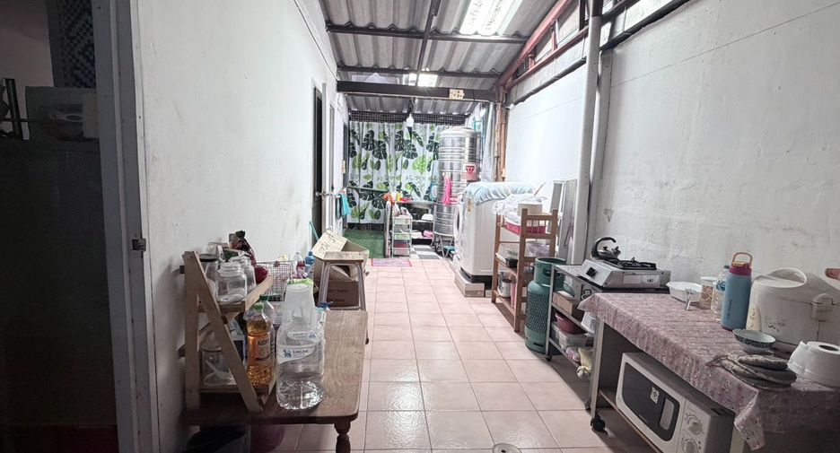 For sale 2 bedrooms townhouse in Lat Phrao, Bangkok