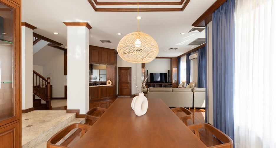 À vendre 7 chambres villa à Mueang Chiang Mai, Chiang Mai