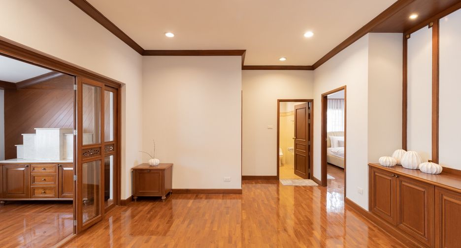 À vendre 7 chambres villa à Mueang Chiang Mai, Chiang Mai