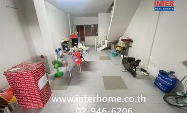 Casa adosada en venta de 2 habitaciones en Sai Mai, Bangkok