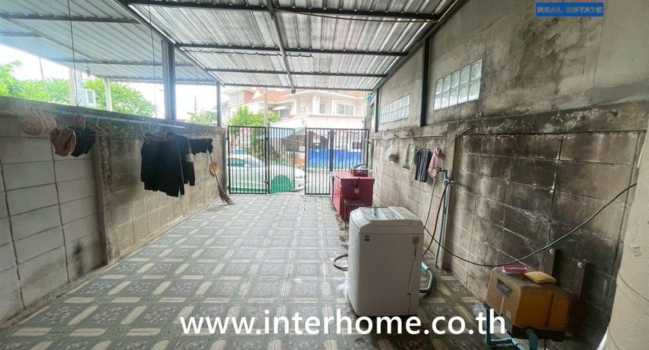 Casa adosada en venta de 2 habitaciones en Sai Mai, Bangkok