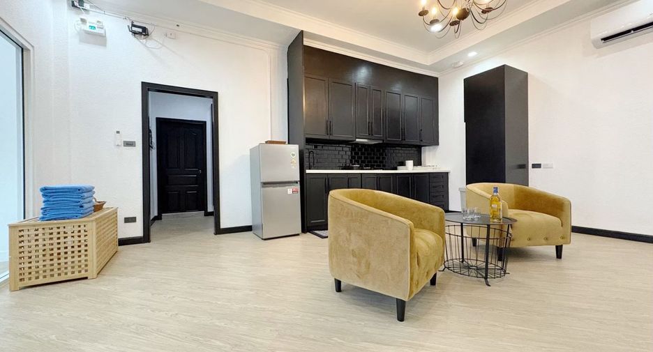 For sale 3 bedrooms house in Pratumnak, Pattaya