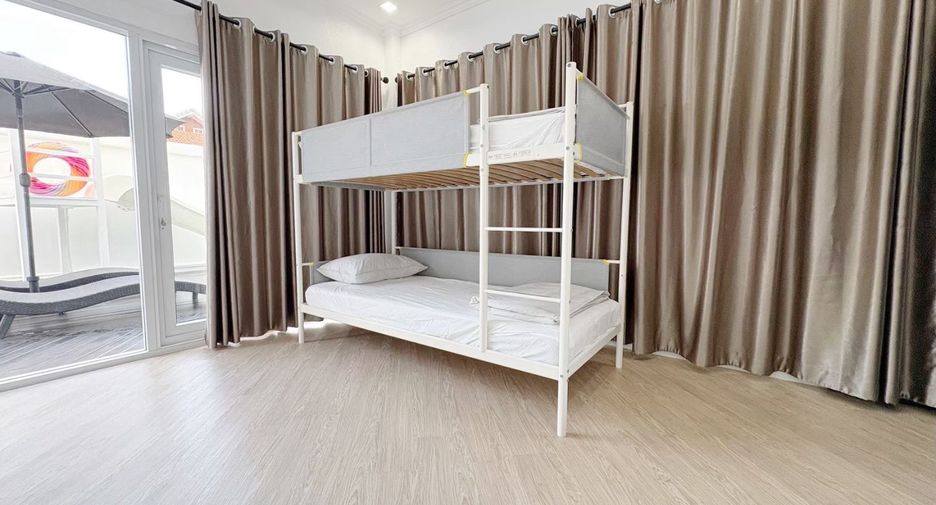 For sale 3 bedrooms house in Pratumnak, Pattaya