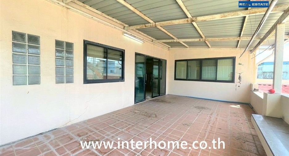 Local comercial en venta de 3 habitaciones en Bang Bon, Bangkok