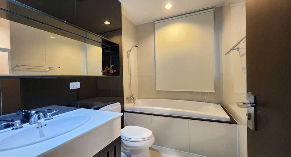 Wohnung zur Miete mit 2 Zimmer in Pathum Wan, Bangkok