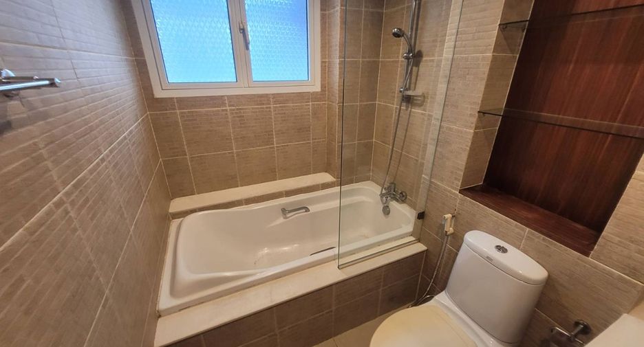 Wohnung zur Miete mit 2 Zimmer in Watthana, Bangkok