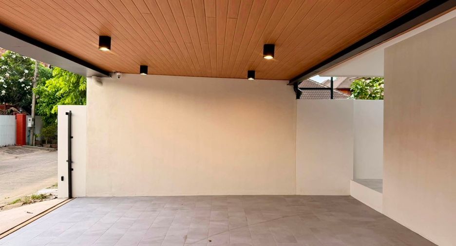 Villa en venta de 4 habitaciones en Mueang Chiang Mai, Chiang Mai