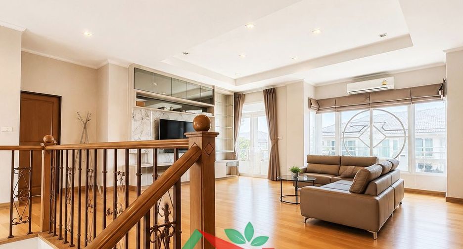 For sale 4 bedrooms house in Thawi Watthana, Bangkok