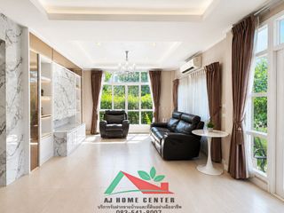 For sale 4 bedrooms house in Thawi Watthana, Bangkok