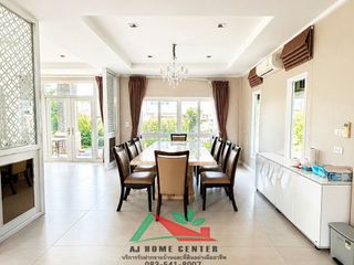 For sale 4 bedrooms house in Thawi Watthana, Bangkok