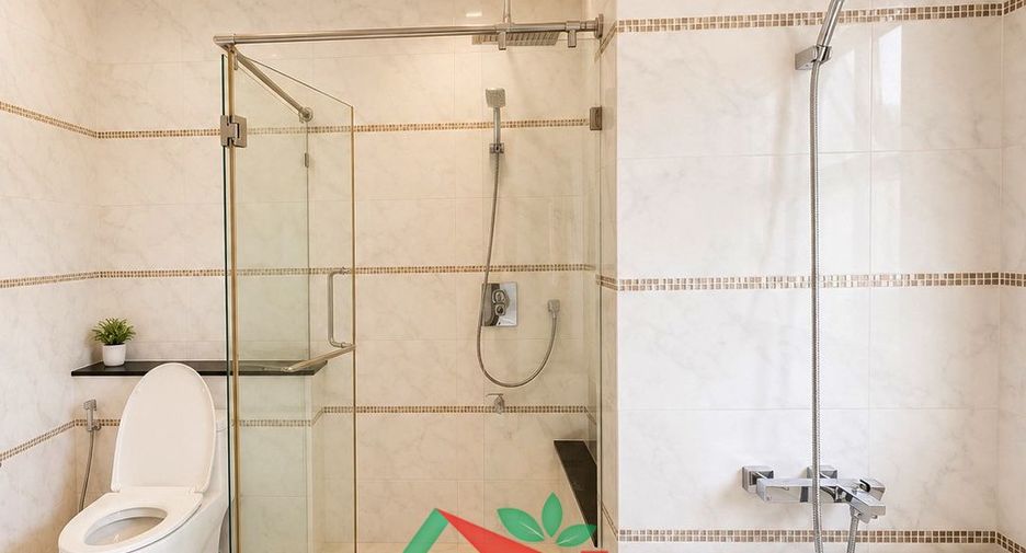 For sale 4 bedrooms house in Thawi Watthana, Bangkok