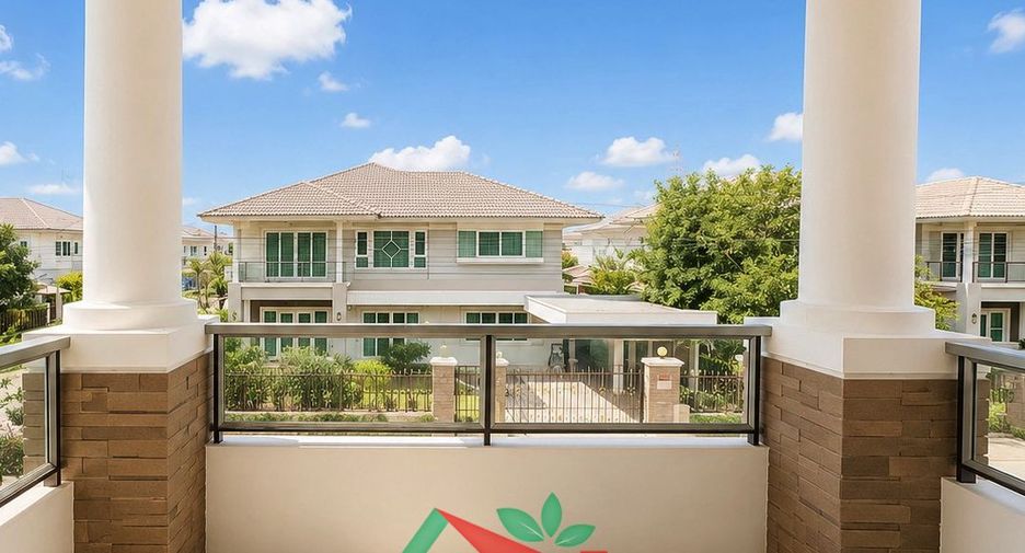 For sale 4 bedrooms house in Thawi Watthana, Bangkok