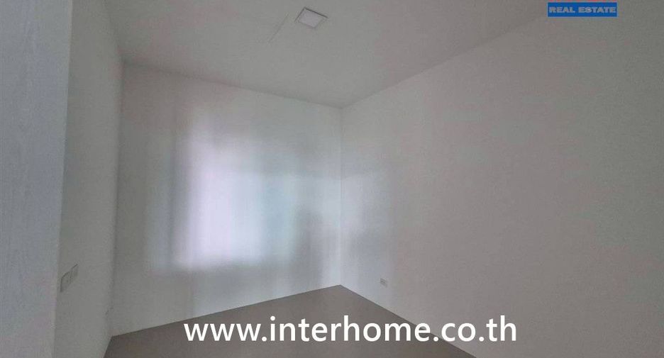 Casa adosada en venta de 2 habitaciones en Lam Luk Ka, Pathum Thani