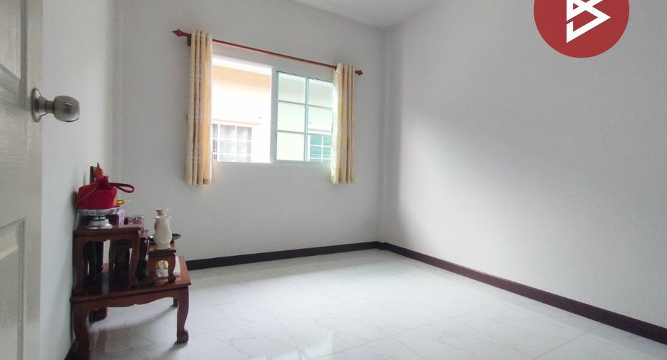 For sale 3 bedrooms townhouse in Mueang Samut Sakhon, Samut Sakhon