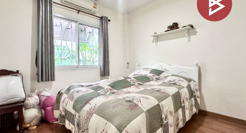 For sale 3 bedrooms townhouse in Si Racha, Chonburi