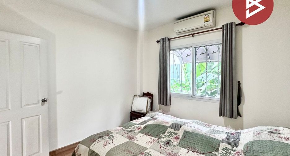 For sale 3 bedrooms townhouse in Si Racha, Chonburi