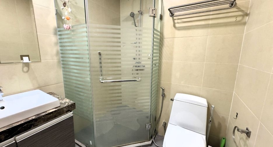 For rent and for sale 2 bedrooms condo in South Pattaya, Pattaya