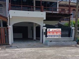 Reihenhaus zum Kauf mit 3 Zimmer in Bang Khen, Bangkok