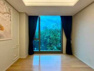 For sale 2 bedrooms condo in Pathum Wan, Bangkok