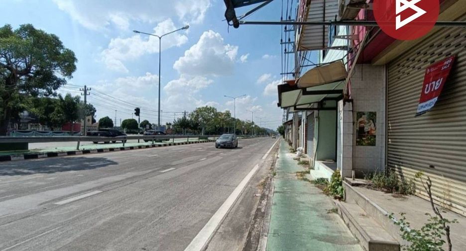For sale 6 bedrooms townhouse in Mueang Ratchaburi, Ratchaburi