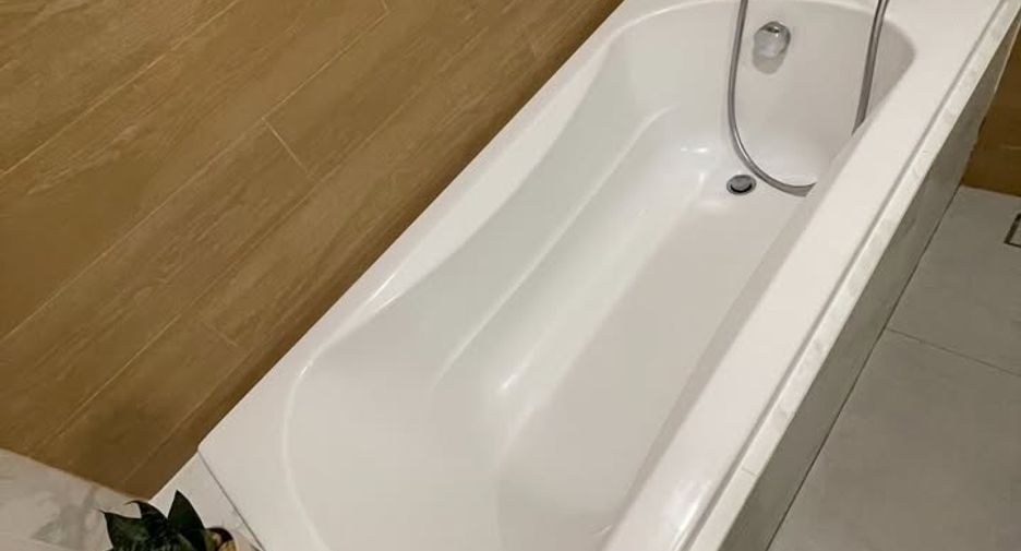 Condo en alquiler y en venta de 1 habitaciones en Watthana, Bangkok