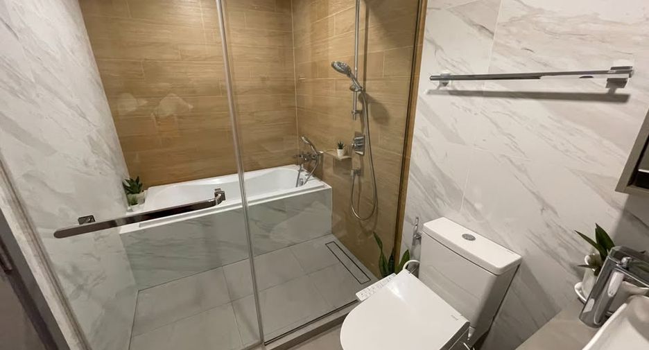 Condo en alquiler y en venta de 1 habitaciones en Watthana, Bangkok